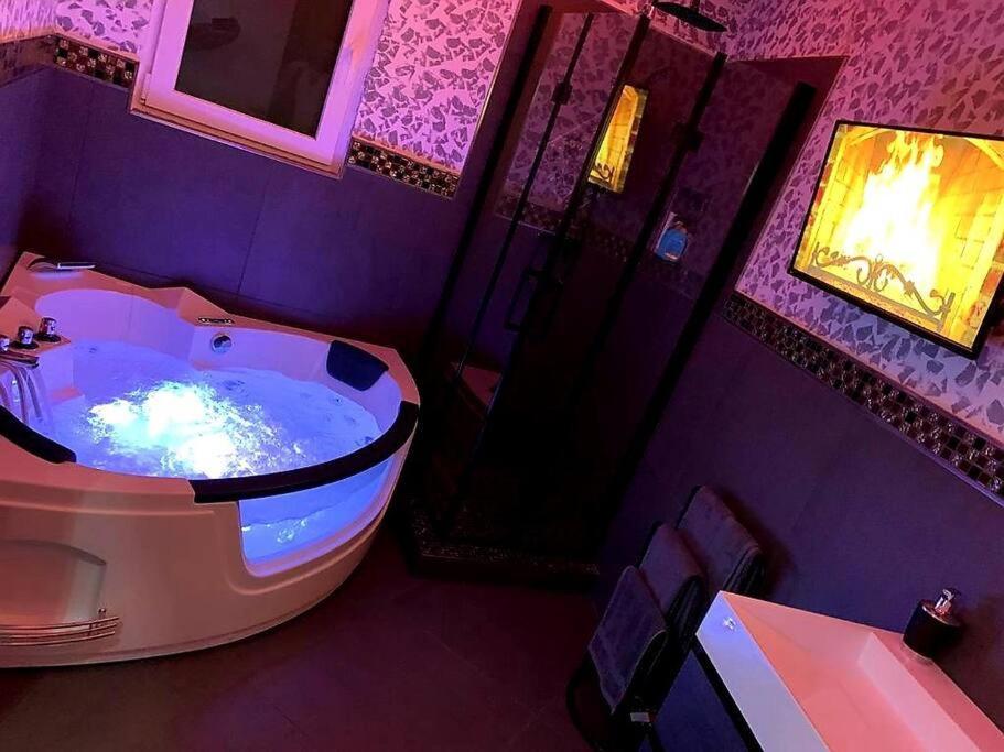 Luxus Loft Whirlpool Designer Kueche Bad Apartment แฮร์เดคเคอ ภายนอก รูปภาพ
