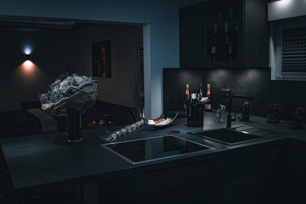 Luxus Loft Whirlpool Designer Kueche Bad Apartment แฮร์เดคเคอ ภายนอก รูปภาพ