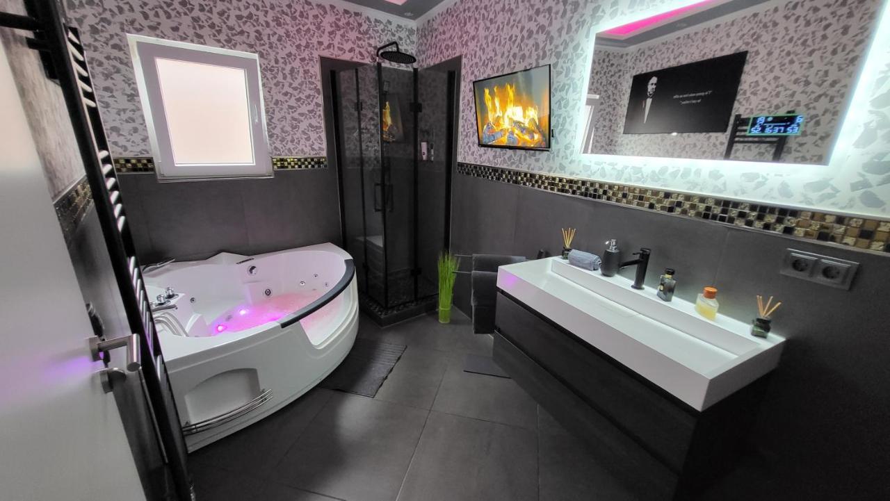 Luxus Loft Whirlpool Designer Kueche Bad Apartment แฮร์เดคเคอ ภายนอก รูปภาพ
