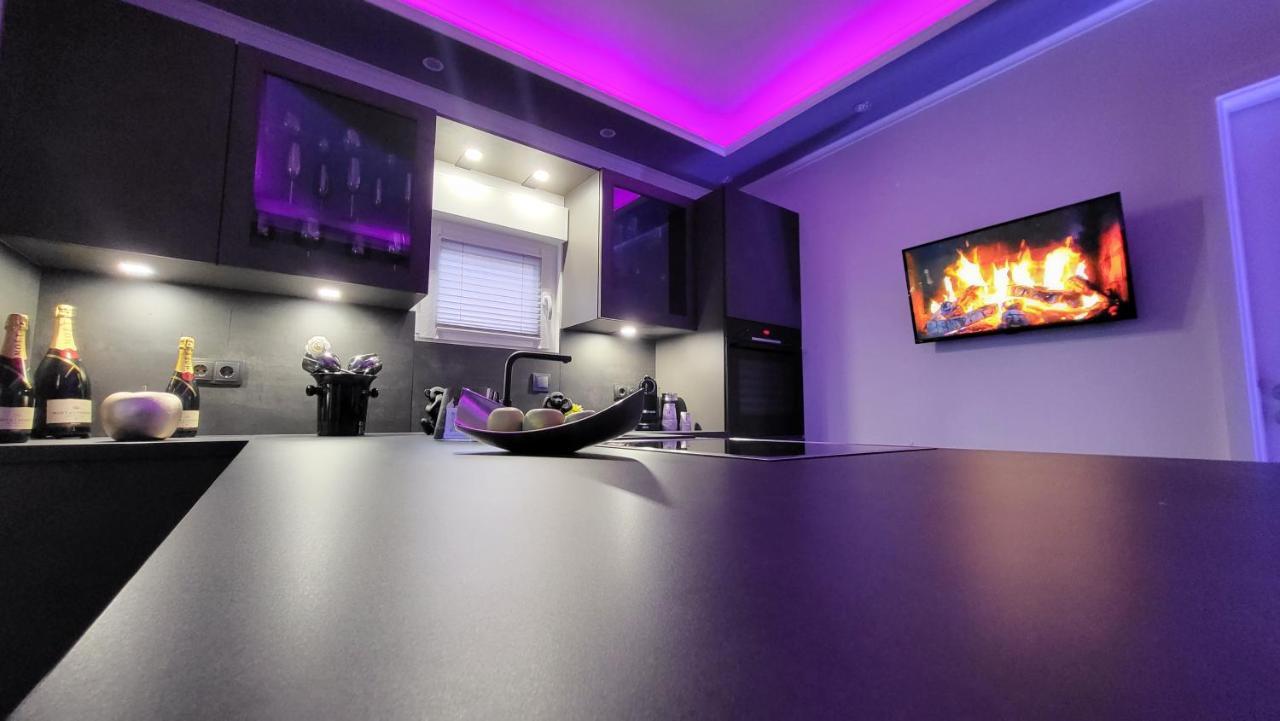 Luxus Loft Whirlpool Designer Kueche Bad Apartment แฮร์เดคเคอ ภายนอก รูปภาพ